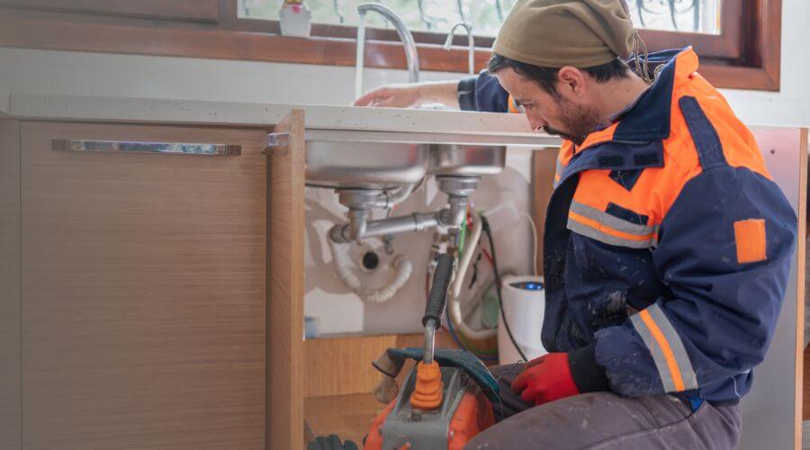 Expert burst pipe repair services in Deford, MI